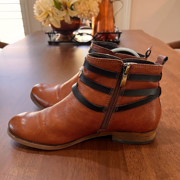 Franco Sarto Cognac Leather Ankle Boots Moto Biker Strap Zip Up Booties Sz 8 - Picture 3 of 9